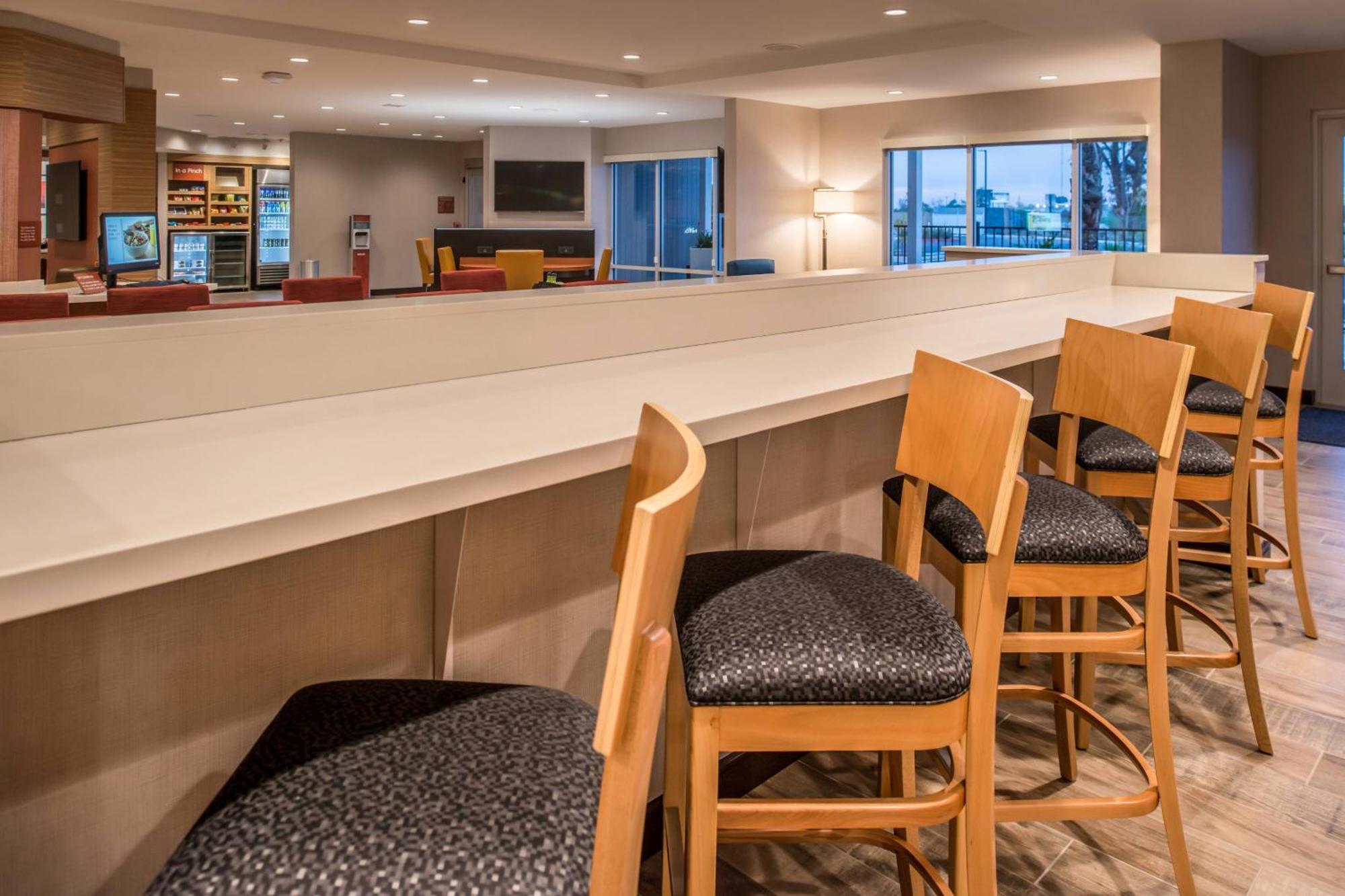 Towneplace Suites By Marriott Merced Luaran gambar